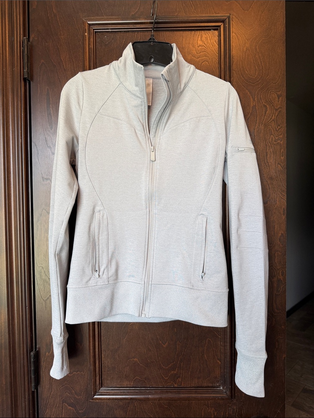 ALO Yoga Contour Jacket Airbrush Light Gray Full-Zip Women's Jacket & Thumbhole